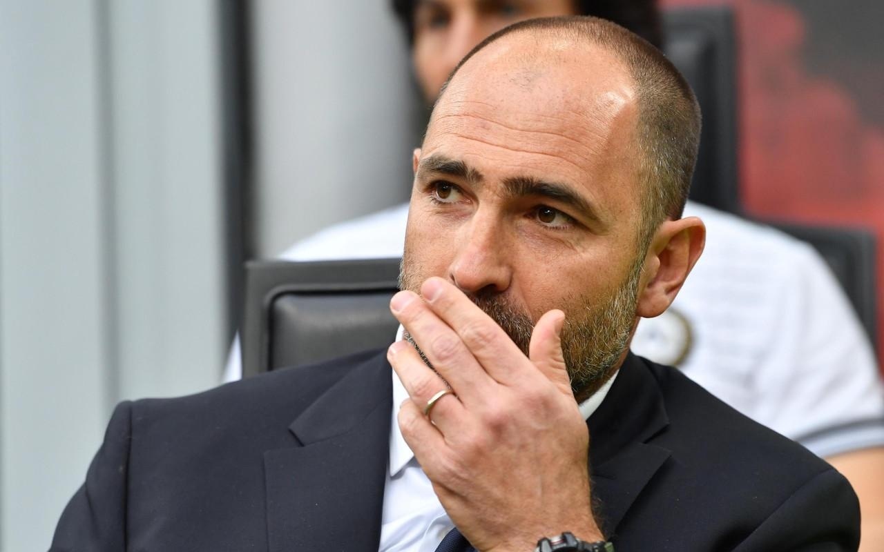 激励着球队 激励着球队