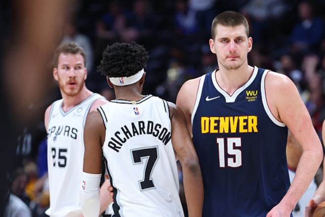 某运动品牌 某运动品牌